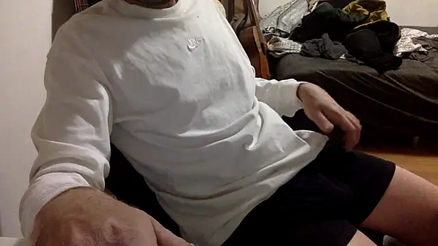 BADGUY2021 online show from December 17, 2025, 6:36 pm