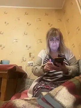 Irina2909xh online show from October 15, 2025, 11:05 pm