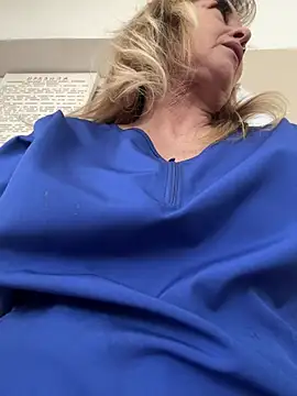 Irina2909xh online show from March 30, 2026, 10:38 am