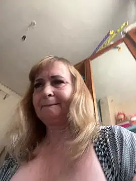 Snapshot of Irina2909@xh chatting on July 18, 2026, 5:55 am Irina2909xh online show from July 18, 2026, 5:55 am