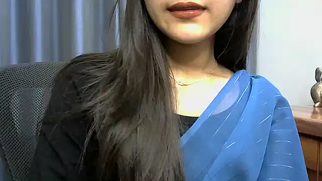 Snapshot of selen_5 chatting on February 17, 2025, 6:59 pm selen 5 online show from February 17, 2025, 6:59 pm