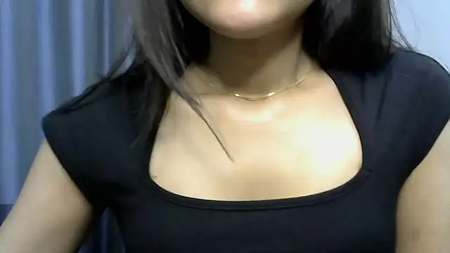 Snapshot of selen_5 chatting on February 18, 2025, 7:09 pm selen 5 online show from February 18, 2025, 7:09 pm