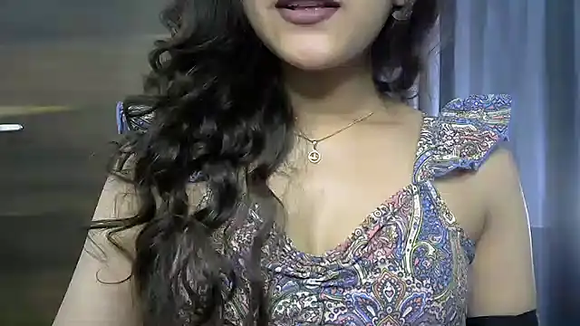 Snapshot of selen_5 chatting on September 23, 2025, 6:55 pm selen 5 online show from September 23, 2025, 6:55 pm