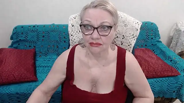 xHoneyLadyx online show from May 14, 2026, 12:23 pm