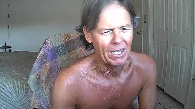 nakeedcowboi65 online show from May 15, 2026, 11:45 pm
