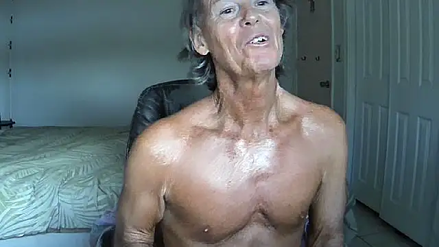 Snapshot of nakeedcowboi65 chatting on July 5, 2026, 11:34 pm nakeedcowboi65 online show from July 5, 2026, 11:34 pm
