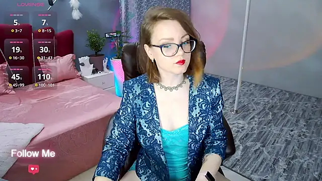 Snapshot of AngelaWhiti chatting on December 15, 2024, 3:42 pm AngelaWhiti online show from December 15, 2024, 3:42 pm