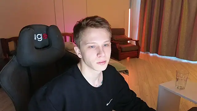 arlekincrop online show from March 3, 2025, 12:48 pm