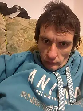 Snapshot of maciej chatting on January 7, 2025, 10:52 pm maciej online show from January 7, 2025, 10:52 pm