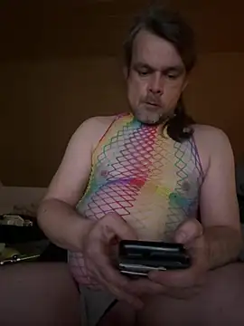 nymphoer1982 online show from April 3, 2026, 9:57 pm