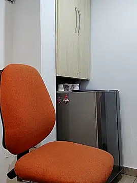 Snapshot of Business_dickkk chatting on March 4, 2025, 9:22 pm Business dickkk online show from March 4, 2025, 9:22 pm