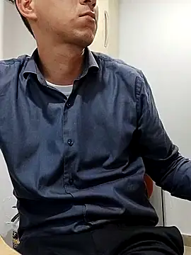 Snapshot of Business_dickkk chatting on March 21, 2025, 11:01 pm Business dickkk online show from March 21, 2025, 11:01 pm