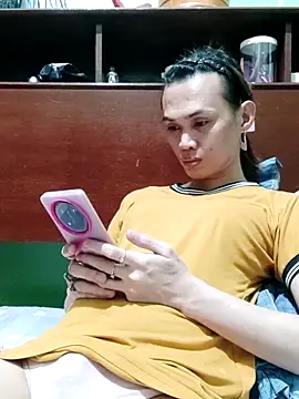 QueenSoreal online show from February 9, 2026, 2:54 pm