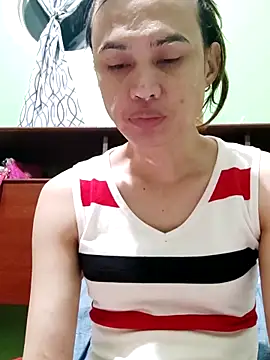 QueenSoreal online show from February 14, 2026, 5:21 pm