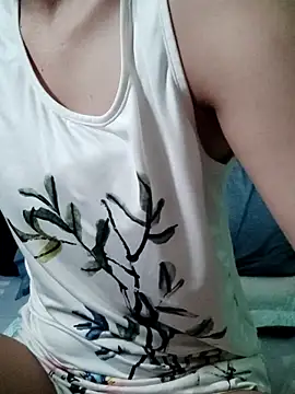 Snapshot of QueenSoreal chatting on March 25, 2026, 6:52 am QueenSoreal online show from March 25, 2026, 6:52 am