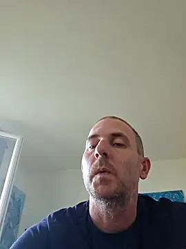 verylargecock online show from February 24, 2026, 3:32 pm