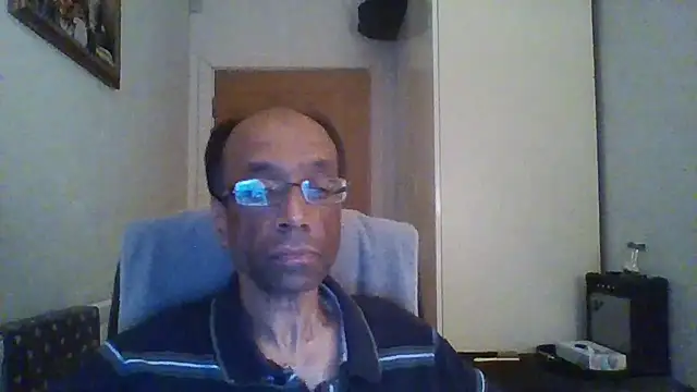 rauncher1 online show from November 8, 2025, 9:24 pm