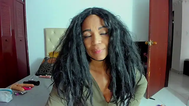 LUISSA  online show from March 8, 2025, 12:20 pm