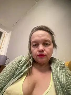 Susanel online show from January 11, 2025, 2:58 pm