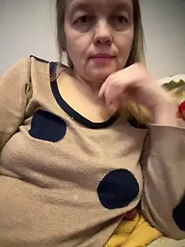 Susanel online show from January 17, 2025, 9:17 pm