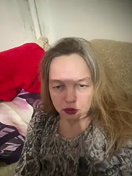 Susanel online show from March 15, 2025, 5:26 pm