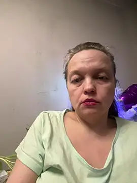 Susanel online show from March 16, 2025, 6:01 pm