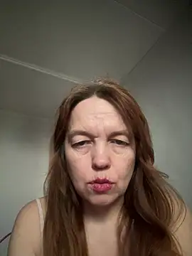 Susanel online show from April 9, 2026, 11:37 am