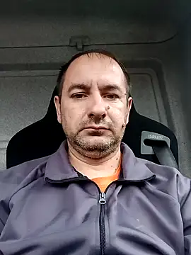 Snapshot of Venelin_ruse chatting on December 4, 2024, 12:25 pm Venelin ruse online show from December 4, 2024, 12:25 pm