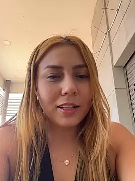 Snapshot of Brittanyrosexx chatting on May 15, 2026, 4:03 pm Brittanyrosexx online show from May 15, 2026, 4:03 pm