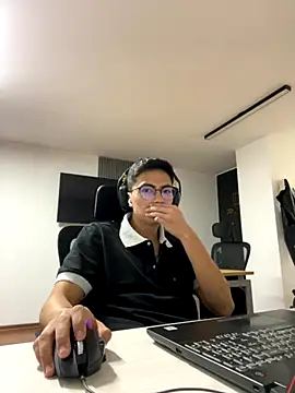 Snapshot of jean283829 chatting on November 21, 2025, 9:02 pm jean283829 online show from November 21, 2025, 9:02 pm