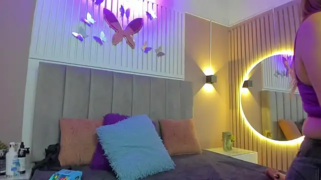 chantall1375 online show from March 2, 2025, 4:42 pm