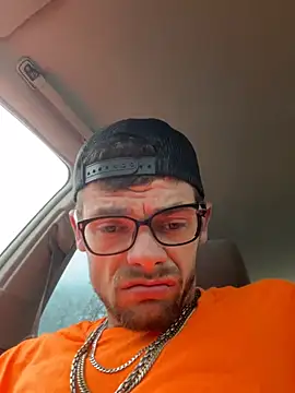 cumgitsumdic online show from April 10, 2026, 1:27 pm