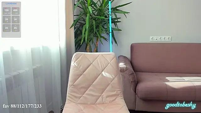 Snapshot of goodtobeshy chatting on October 26, 2025, 11:27 am goodtobeshy online show from October 26, 2025, 11:27 am