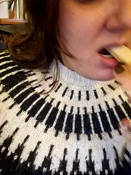 Cutegirlforyou online show from February 9, 2025, 10:42 am