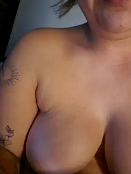 Cutegirlforyou online show from December 5, 2025, 7:54 pm