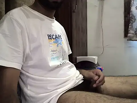 Snapshot of brownie_cake_cb chatting on June 10, 2026, 5:07 am brownie cake cb online show from June 10, 2026, 5:07 am