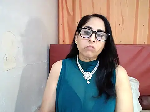 Indiankushy online show from September 18, 2025, 4:53 pm