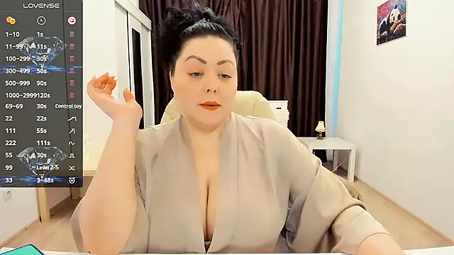 Nina Hopper online show from February 27, 2025, 12:34 pm