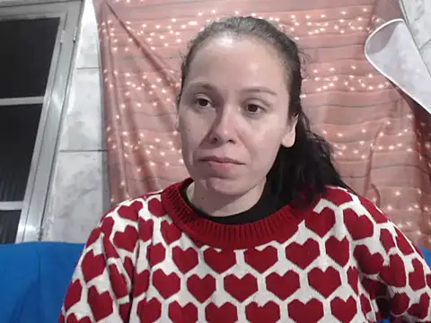 Venusluxodomme online show from September 27, 2025, 4:50 am