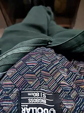 Snapshot of rocksred1 chatting on January 16, 2026, 9:19 pm rocksred1 online show from January 16, 2026, 9:19 pm