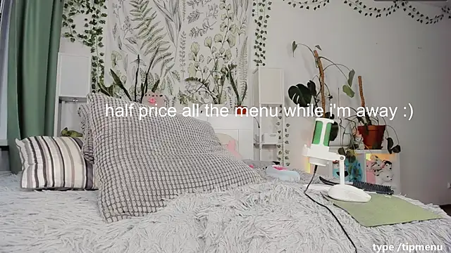 Snapshot of sierra_diamond chatting on February 23, 2025, 5:07 pm sierra diamond online show from February 23, 2025, 5:07 pm