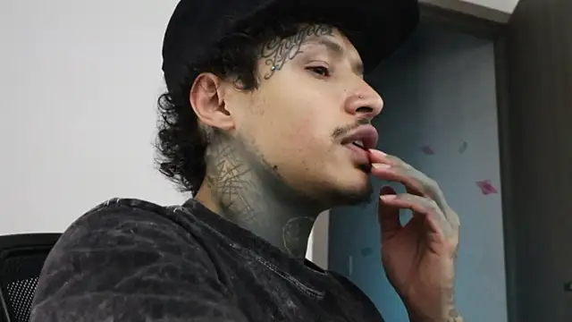 trieone online show from October 13, 2025, 9:37 pm