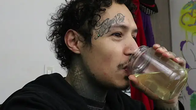 trieone online show from October 30, 2025, 9:00 am