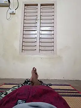 raj6fe online show from December 2, 2025, 2:06 am