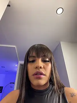 Victoria14  online show from October 28, 2025, 12:47 am