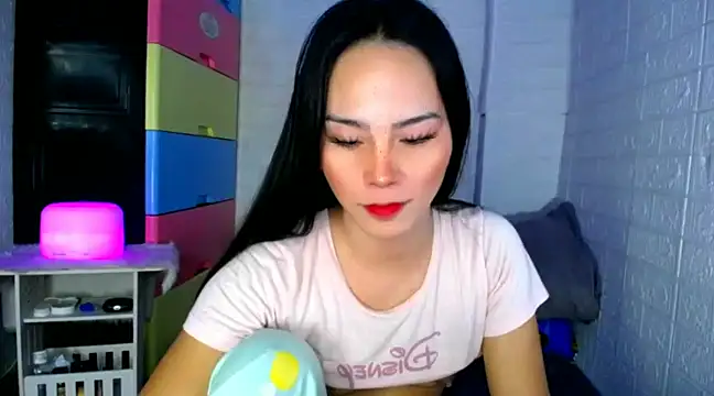 Snapshot of urnaughtydolly69 chatting on December 20, 2024, 10:49 am urnaughtydolly69 online show from December 20, 2024, 10:49 am