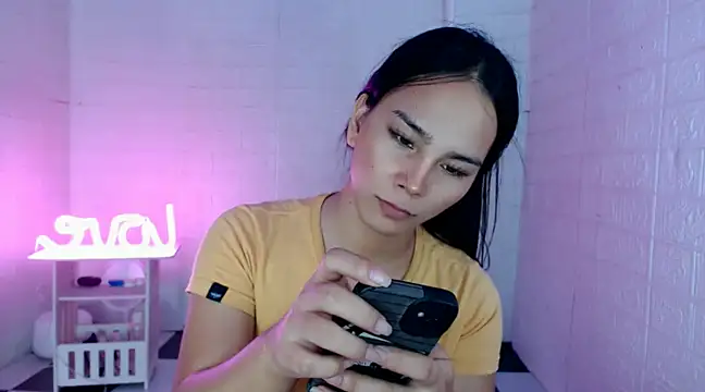 Snapshot of urnaughtydolly69 chatting on February 5, 2025, 1:22 pm urnaughtydolly69 online show from February 5, 2025, 1:22 pm