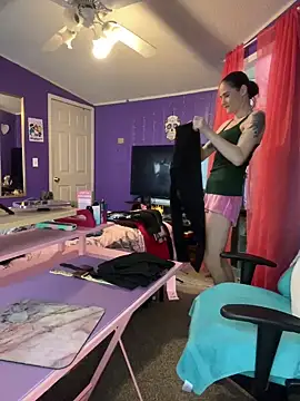 Snapshot of lolabunny9 chatting on February 2, 2025, 8:30 pm lolabunny9 online show from February 2, 2025, 8:30 pm