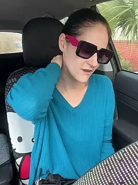 Snapshot of lolabunny9 chatting on February 6, 2025, 4:14 pm lolabunny9 online show from February 6, 2025, 4:14 pm