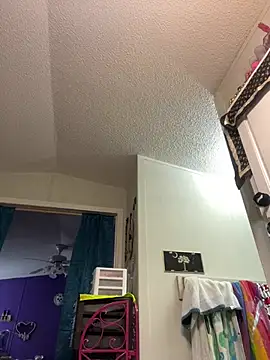 Snapshot of lolabunny9 chatting on February 9, 2025, 6:16 pm lolabunny9 online show from February 9, 2025, 6:16 pm